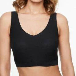 Chantelle SoftStretch Basic Colors Padded V-Neck Bralette Bra 16A1 Bras