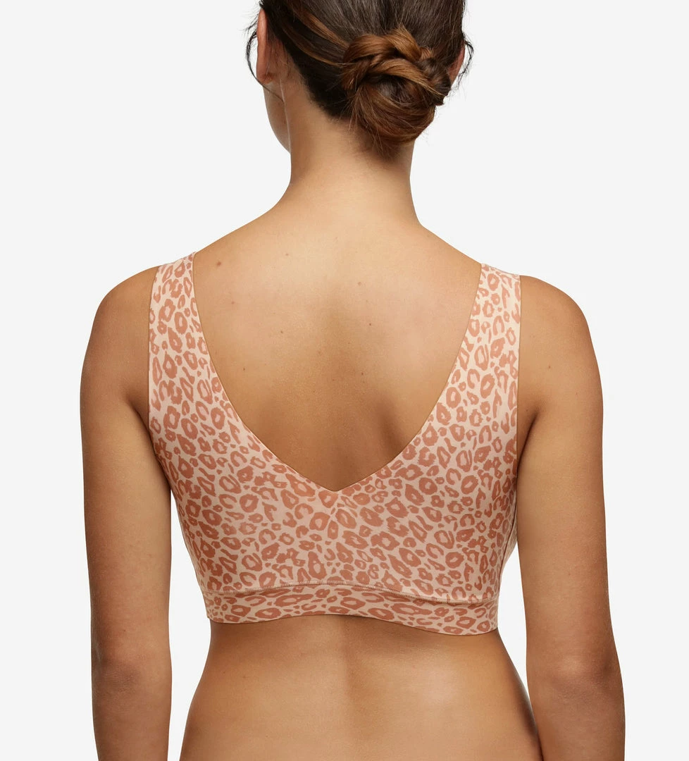 Chantelle SoftStretch Neutral Leopard Padded V-Neck Bralette Bra 11D1 5 Chantelle SoftStretch Neutral Leopard Padded V-Neck Bralette Bra 11D1