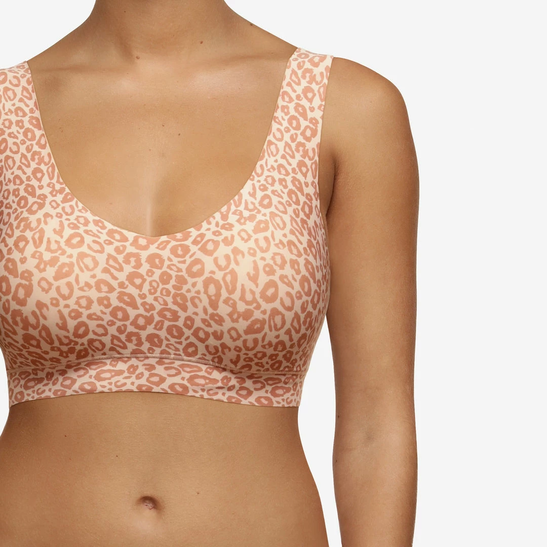 Chantelle SoftStretch Neutral Leopard Padded V-Neck Bralette Bra 11D1 4 Chantelle SoftStretch Neutral Leopard Padded V-Neck Bralette Bra 11D1