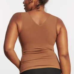 Shape Evelyn & Bobbie Smoothing Cami Basic Colors