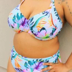 Fantasie Swim Fantasie Paradiso Soft Mint Plunge Halter Bikini Top 501804 10 Fantasie Swim Fantasie Paradiso Soft Mint Plunge Halter Bikini Top 501804