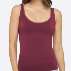 Yummie Outlast Ultralight Red Plum Shaping Tank YT5-164 Shape